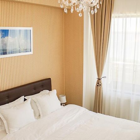 Summerland Beach Privilege Apartment Мамая Екстер'єр фото